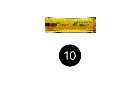 Découvrez Bio Honey™ en boîte de 10 sticks de 20 g, un miel bio premium pratique, prêt à déguster au quotidien.